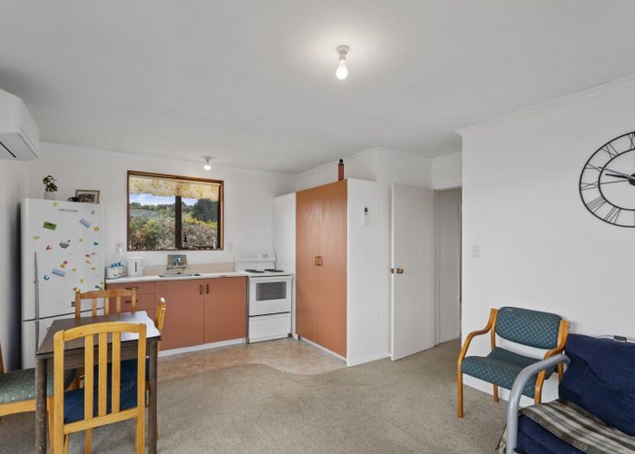  at 2 Antrim Street, Waikawa, Tokanui