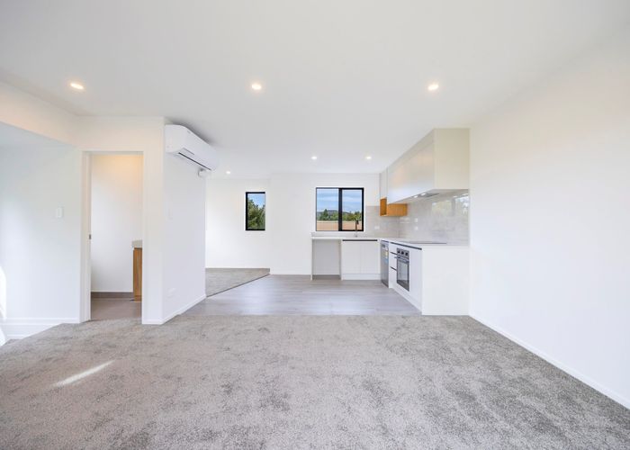  at Lot 8 / 17 Kingdale Road, Henderson, Waitakere City, Auckland