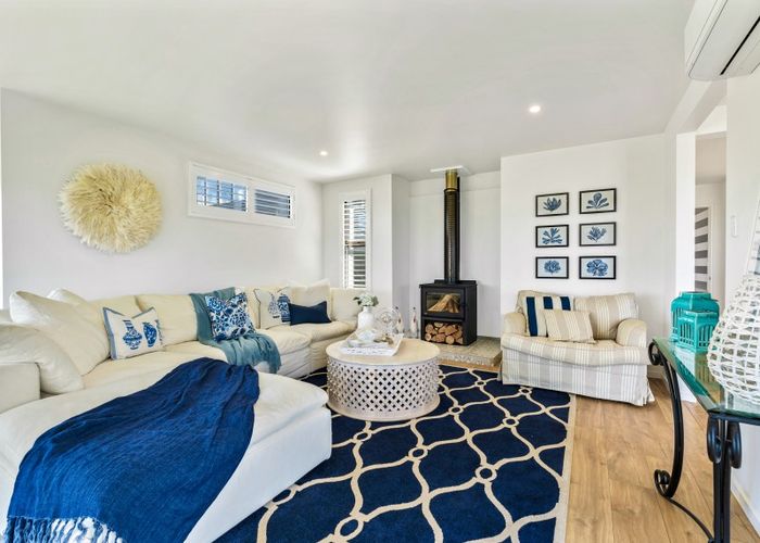  at 35 Seaview Road, Brighton, Dunedin