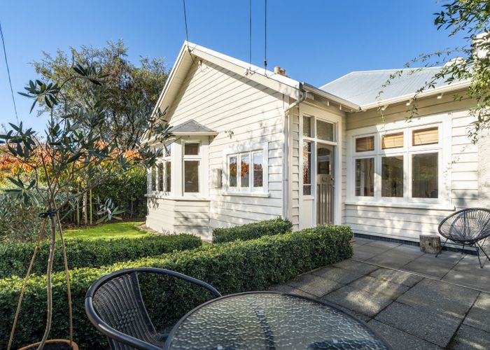  at 6 Albert Street, Saint Clair, Dunedin