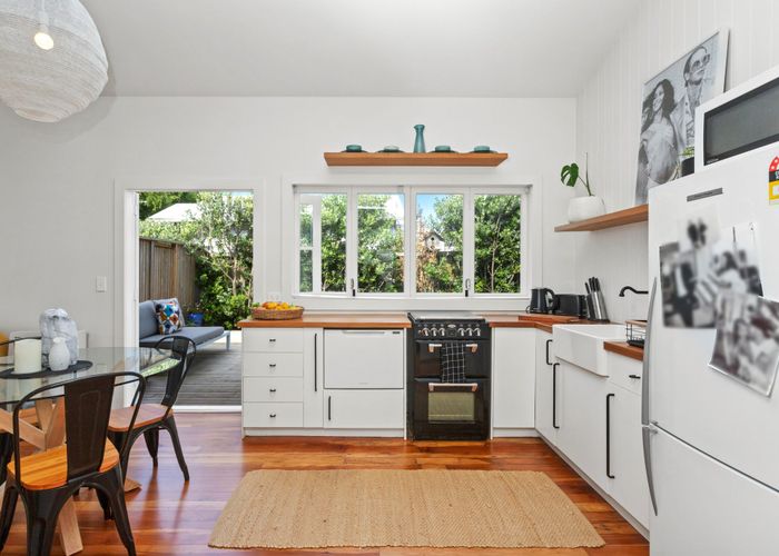  at 31 Lippiatt Road, Otahuhu, Auckland