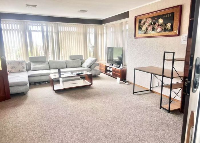  at 6 Miramar Place, Pakuranga, Manukau City, Auckland