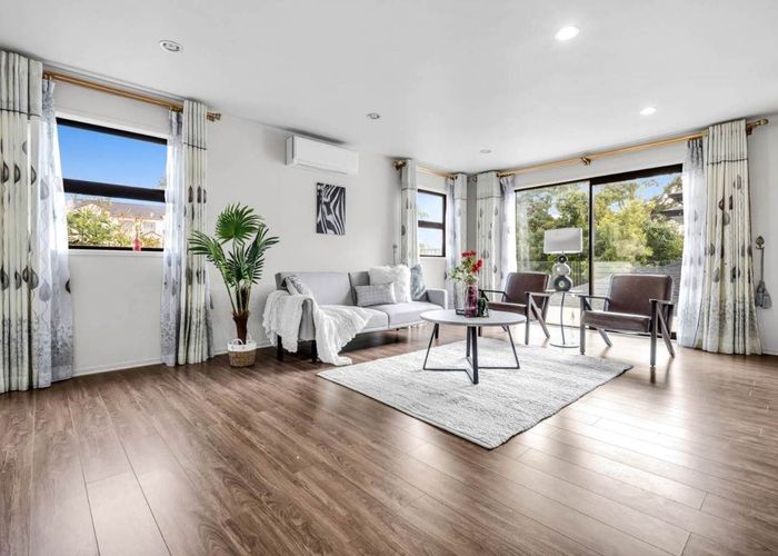  at 22 Bartells Drive, Goodwood Heights, Manukau City, Auckland