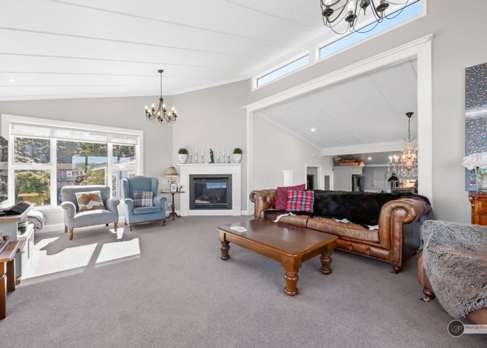  at 10 Chestnut Grove, Maungaraki, Lower Hutt