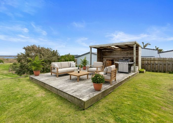  at 518 Pukehina Parade, Pukehina, Western Bay Of Plenty, Bay Of Plenty