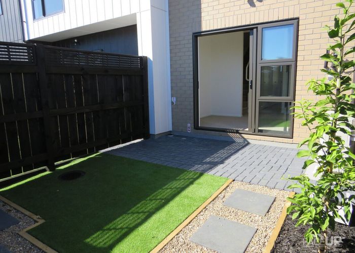  at 18 Manarini Road, Westgate, Waitakere City, Auckland