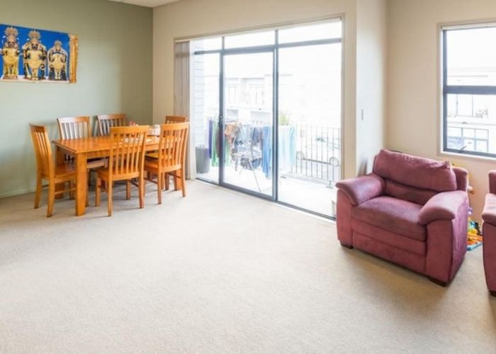  at 3B/9 Laidlaw Way, East Tamaki, Manukau City, Auckland