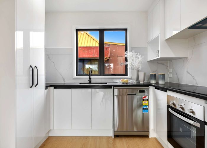  at 6/1 Waters Place, New Lynn, Waitakere City, Auckland