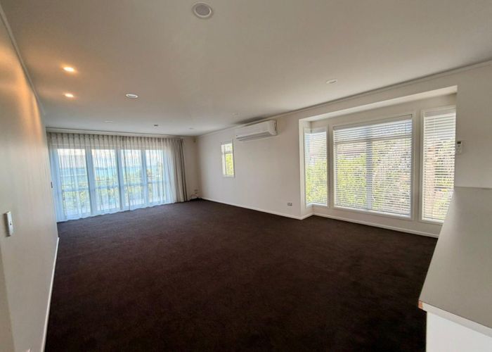  at 4/143A Wiseley Road, West Harbour, Waitakere City, Auckland