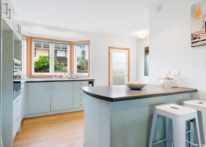  at 81 Lancaster Road, Beach Haven, Auckland