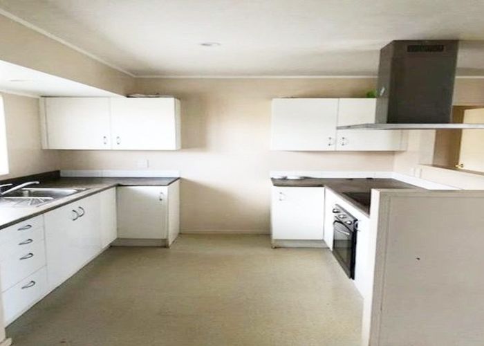  at 172 Bruce Mc Laren Rd, Henderson, Waitakere City, Auckland