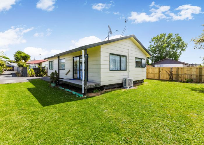  at 19B Tennessee Avenue, Mangere East, Auckland