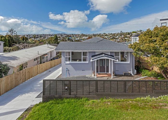  at 38 Arran Road, Browns Bay, North Shore City, Auckland