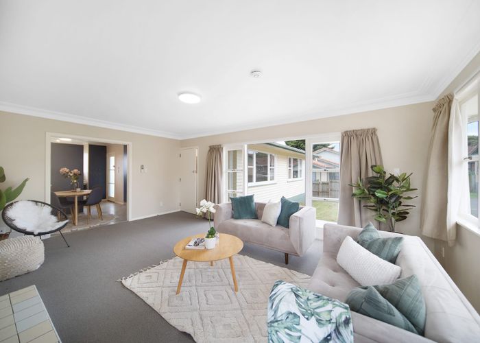  at 11 Pah Road, Papatoetoe, Auckland