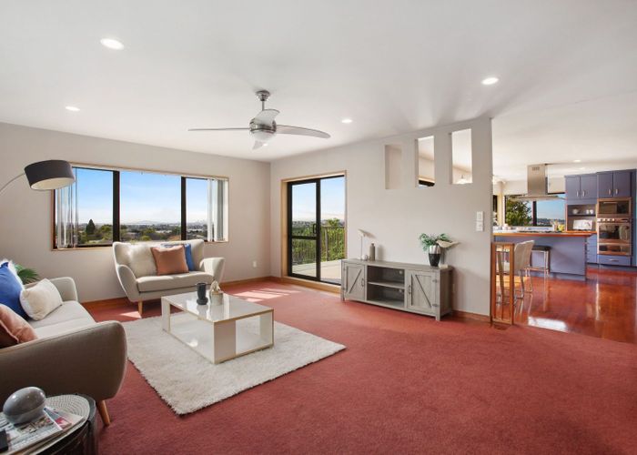  at 37 Tirohunga Drive, Henderson, Waitakere City, Auckland