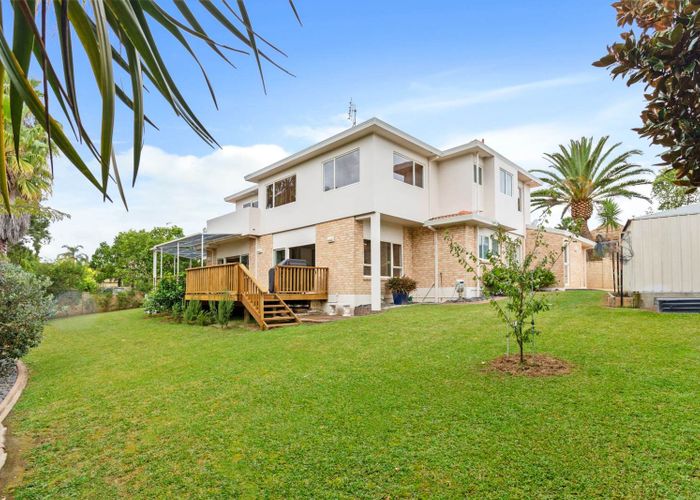  at 8 Seacrest Drive, West Harbour, Waitakere City, Auckland