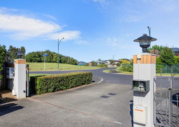  at 28/1 Piriti Drive, Te Atatu Peninsula, Auckland