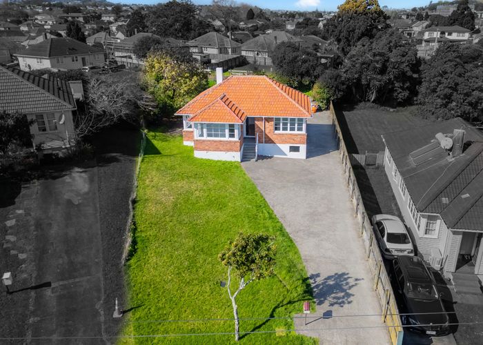  at 5 Christini Street, Mount Roskill, Auckland City, Auckland