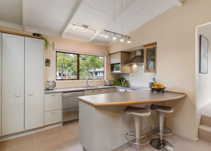  at 438 Beach Road, Murrays Bay, North Shore City, Auckland