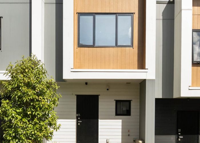  at 35 Morihana Close, Glen Eden, Waitakere City, Auckland