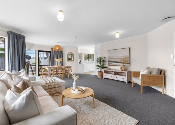  at 676 Gloucester Road, Papamoa, Tauranga, Bay Of Plenty
