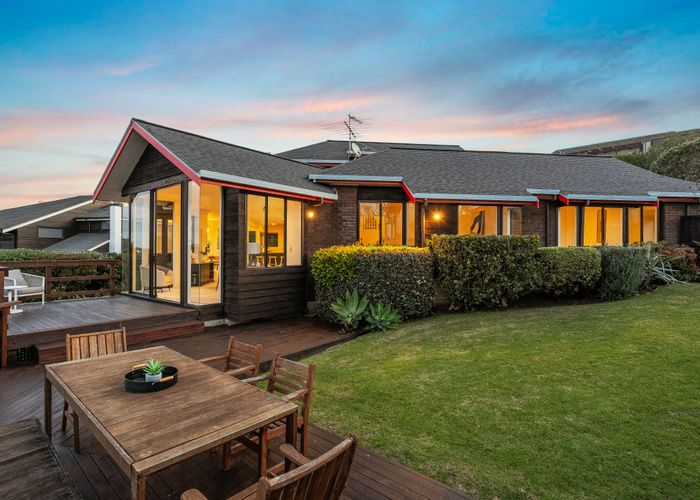  at 22 Calypso Place, Rothesay Bay, North Shore City, Auckland