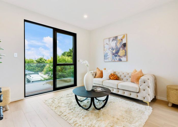  at 126D Chivalry Road, Glenfield, North Shore City, Auckland
