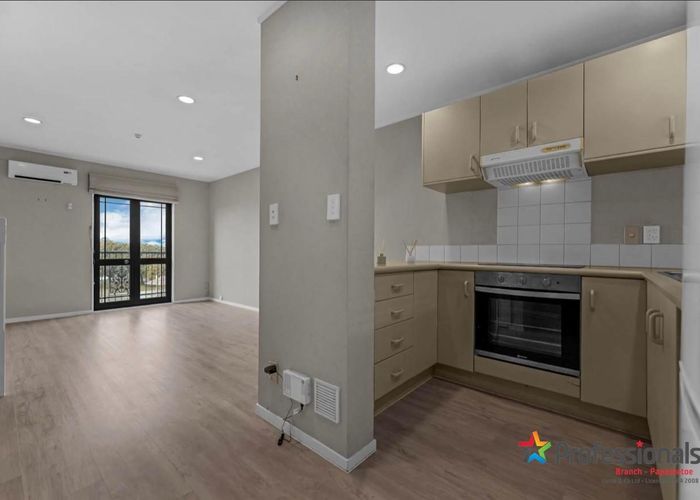  at 5/77 Saint George Street, Papatoetoe, Manukau City, Auckland