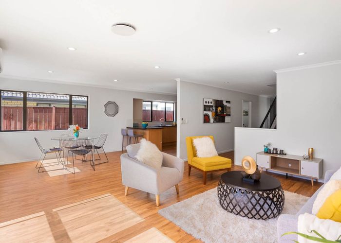  at 8 Leixlep Lane, East Tamaki, Manukau City, Auckland