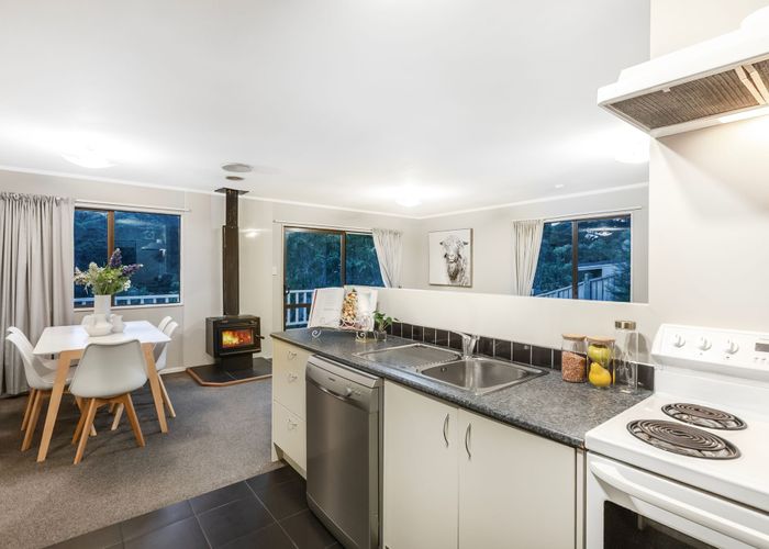  at 25 Postgate Drive, Whitby, Porirua, Wellington