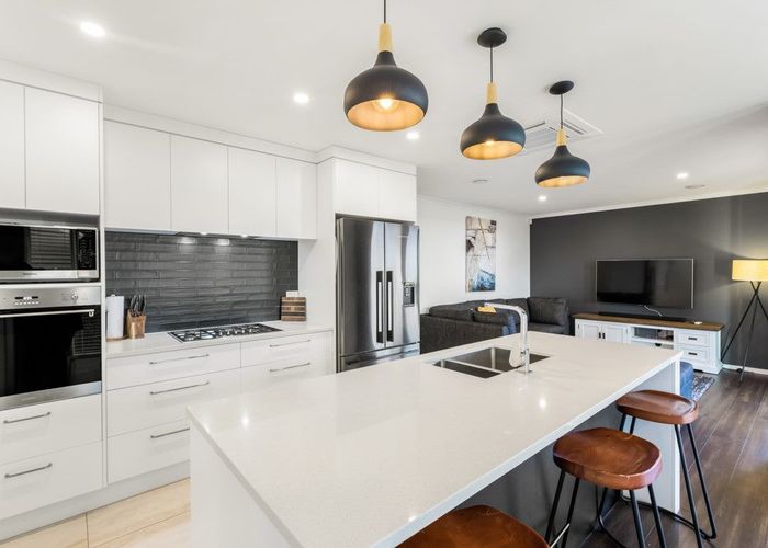  at 5 Te Aparangi Crescent, Papakura, Papakura