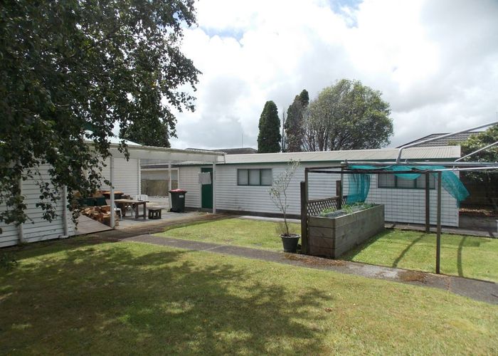  at 5 Clausen Street, Takaro, Palmerston North, Manawatu / Whanganui