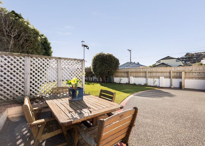  at 19 The Quadrant, Miramar, Wellington