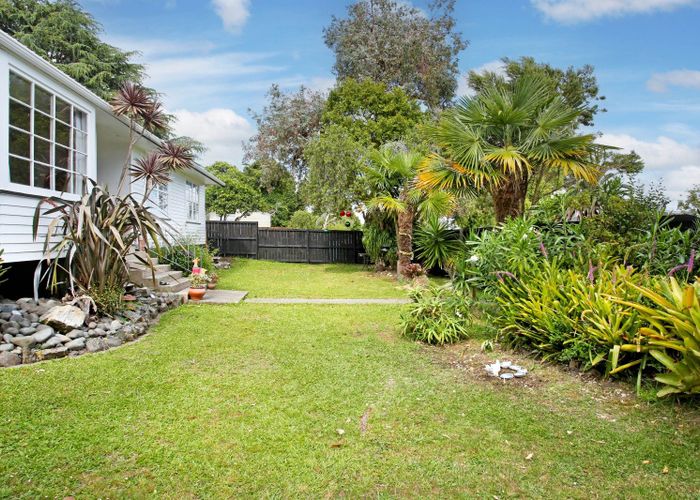  at 18 Burbank Avenue, Manurewa, Manukau City, Auckland