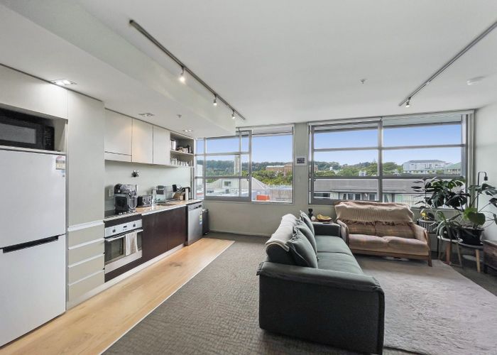  at E305/28 Torrens Terrace, Mount Cook, Wellington, Wellington