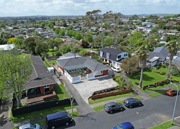  at 24 Pooley Street, Pakuranga Heights, Manukau City, Auckland