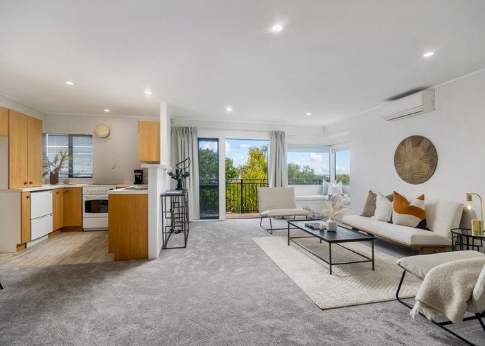  at 4/62 Blockhouse Bay Road, Avondale, Auckland City, Auckland