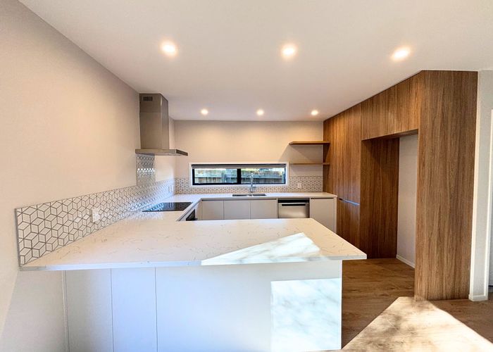  at 19A Dellwood Avenue, Henderson, Waitakere City, Auckland