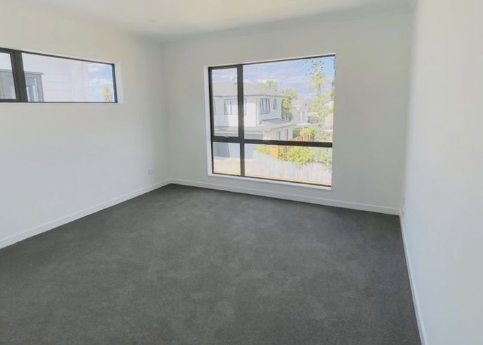 at 127C Russell rd, Manurewa, Manukau City, Auckland