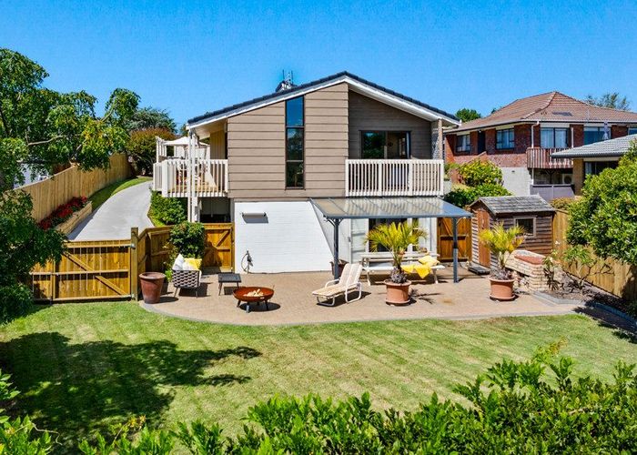  at 24 Majesty Place, Half Moon Bay, Auckland