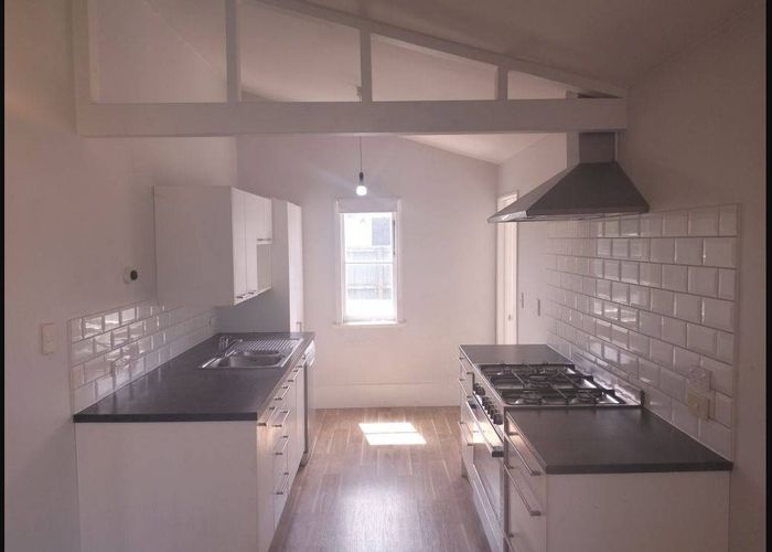  at 94 Olliviers Road, Phillipstown, Christchurch City, Canterbury