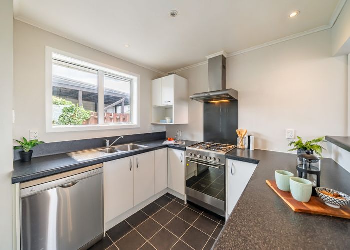  at 10 Christchurch Crescent, Kelson, Lower Hutt