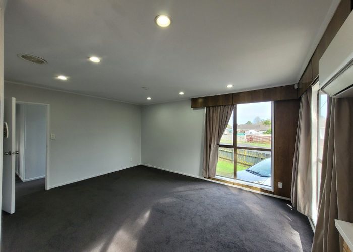  at 2 Massine Place, Randwick Park, Manukau City, Auckland