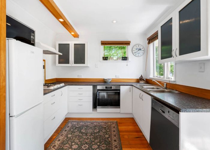  at 2/11 Thatcher Street, Mission Bay, Auckland City, Auckland