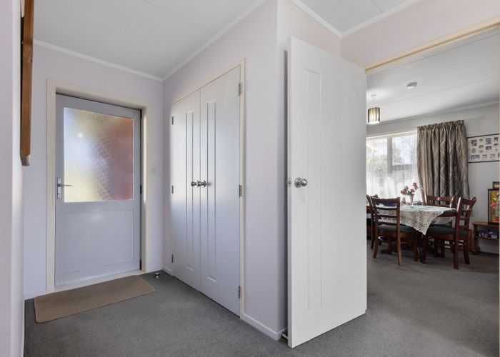  at 27 Falkner Park, Taumarunui