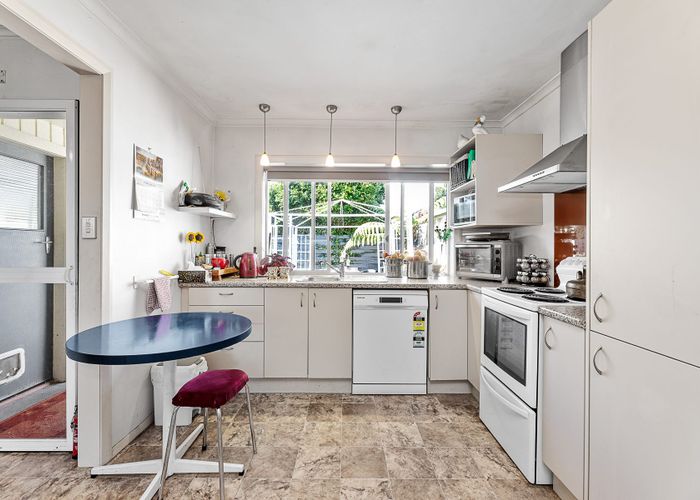  at 117 Maxwell Road, Blenheim