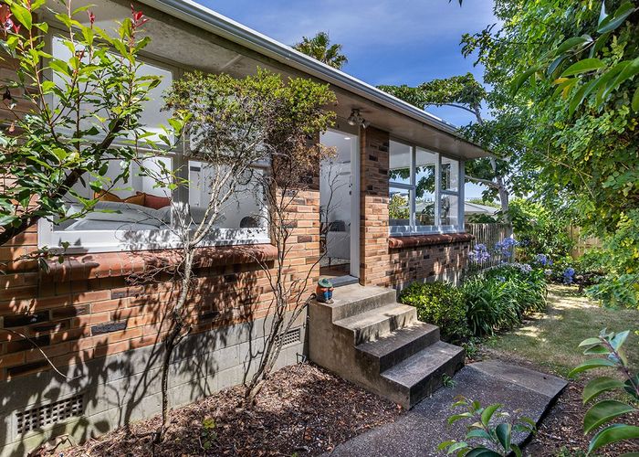  at 8/32 Asquith Avenue, Mount Albert, Auckland