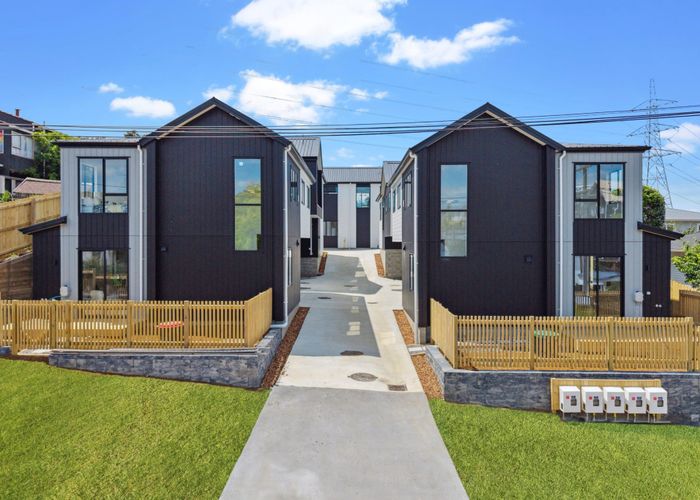  at 36 Hoskins Avenue, Hillsborough, Auckland City, Auckland