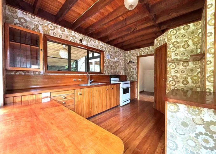  at 41 Gracechurch Drive, Flat Bush, Manukau City, Auckland