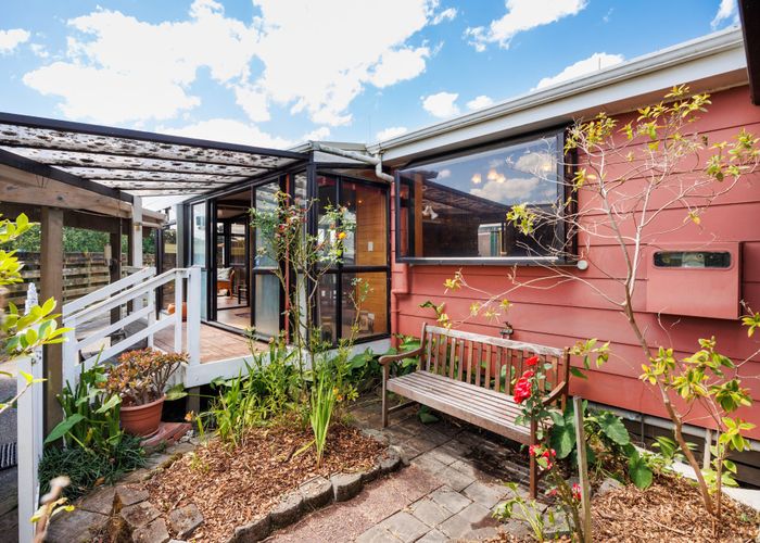  at 1 Peter Hall Drive, Kelvin Grove, Palmerston North
